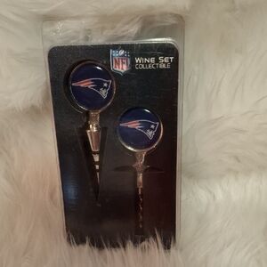 NFL Wine Set with Team Logo in Blue and Silver